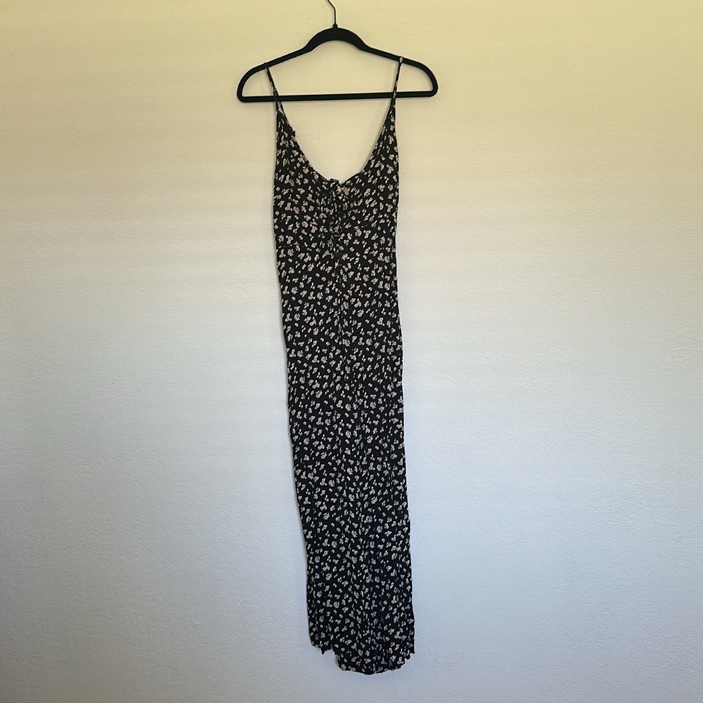 Topshop US 8 jumpsuit. Floral print. Very lightly worn. Excellent condition.